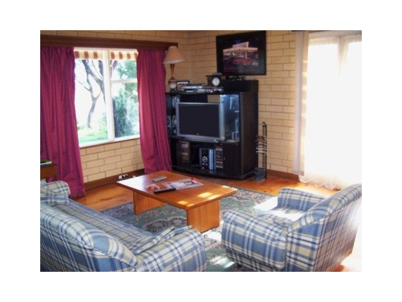 17 Carrickalinga Road, Normanville SA 5204