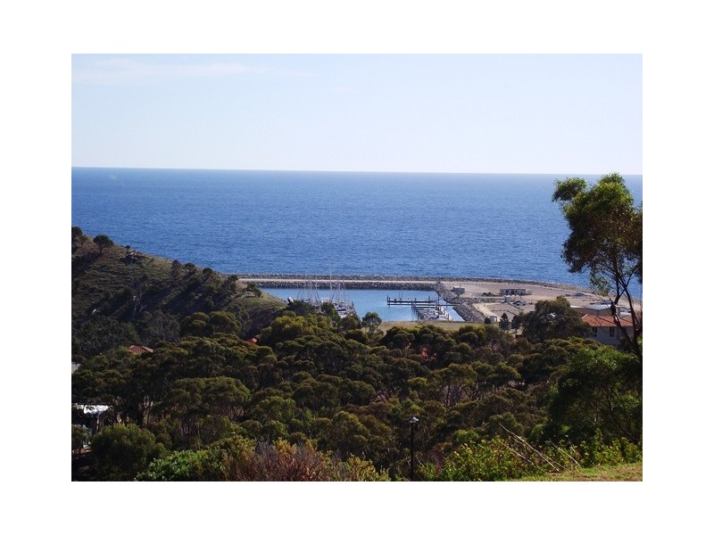 64 Seaview Avenue, Wirrina Cove SA 5204