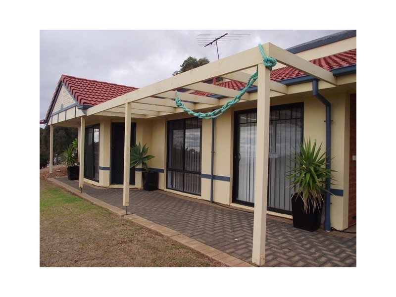 64 Seaview Avenue, Wirrina Cove SA 5204