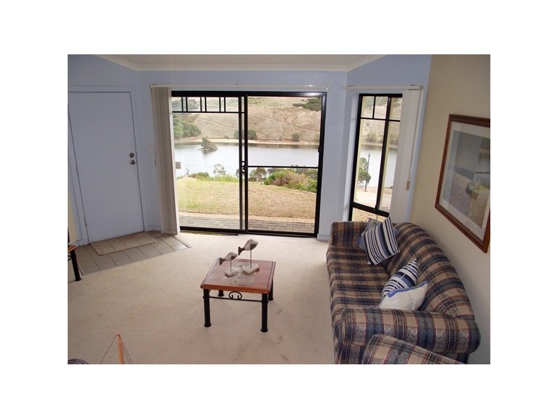 64 Seaview Avenue, Wirrina Cove SA 5204