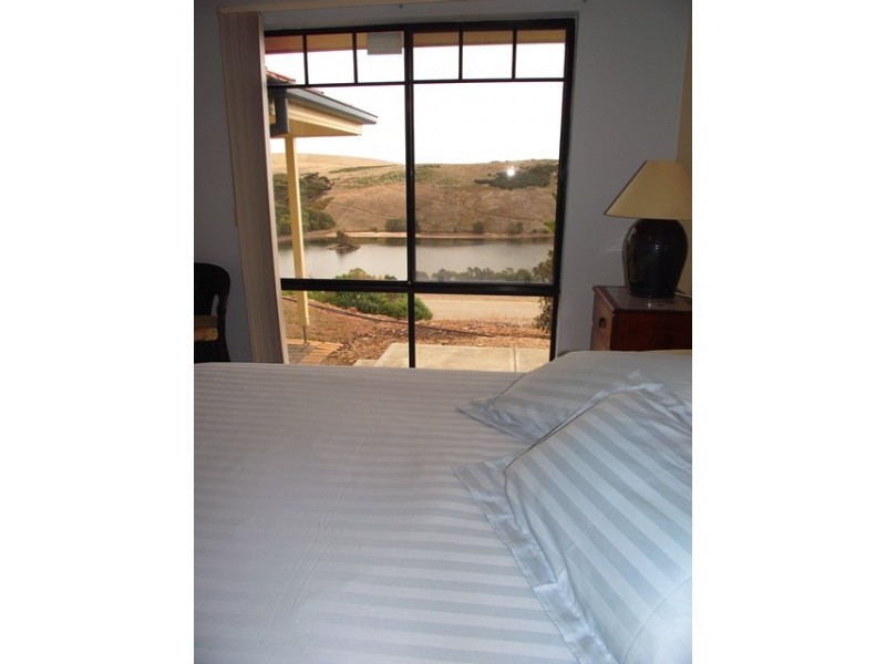 64 Seaview Avenue, Wirrina Cove SA 5204
