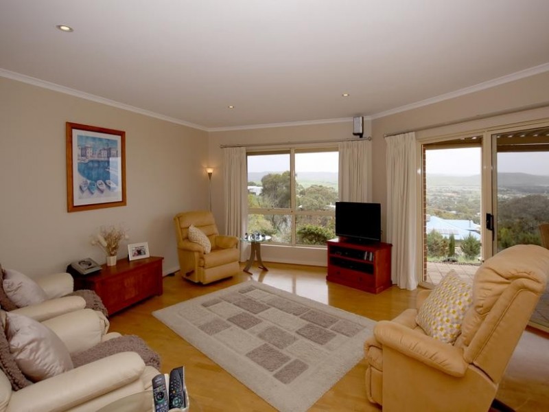 10 Seaview Crescent, Normanville SA 5204