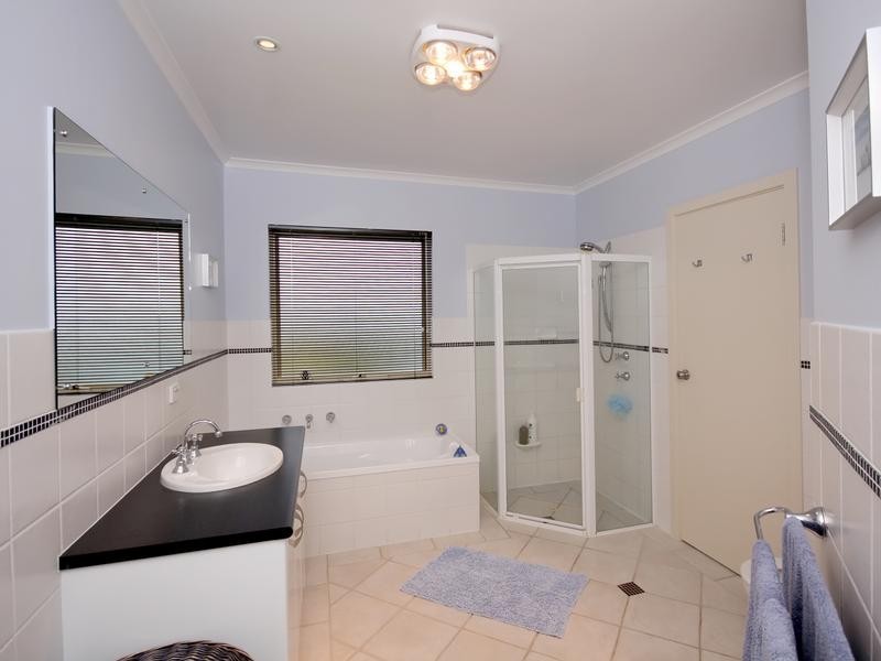 10 Seaview Crescent, Normanville SA 5204