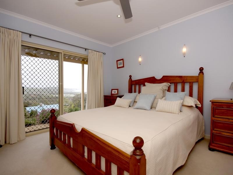 10 Seaview Crescent, Normanville SA 5204