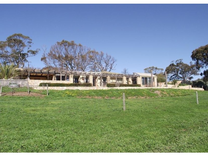 2 Hilltop Lane, Yankalilla SA 5203