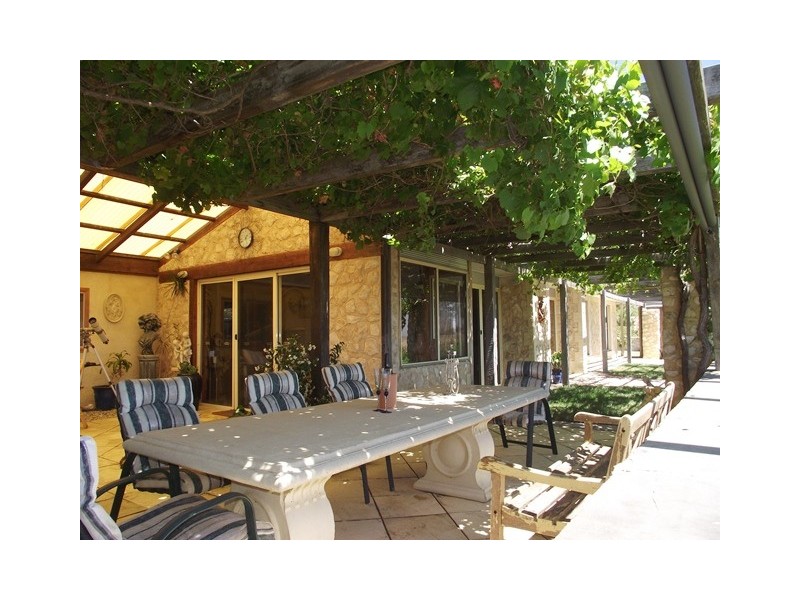 2 Hilltop Lane, Yankalilla SA 5203