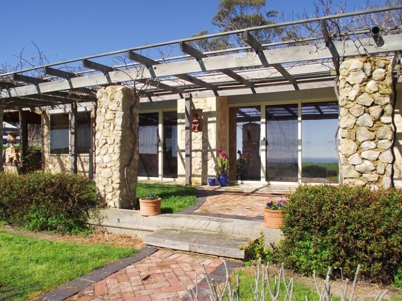 2 Hilltop Lane, Yankalilla SA 5203