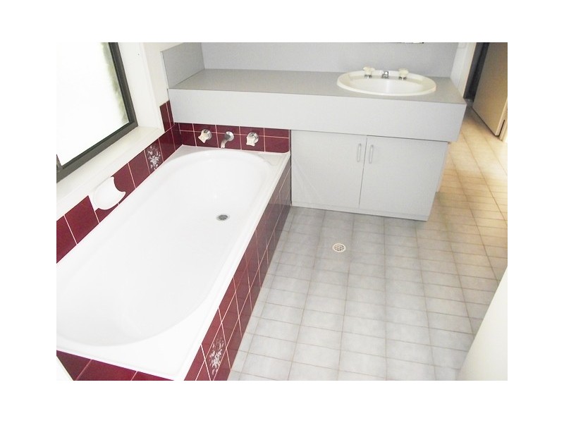 11 Solitude Dr, Carrickalinga SA 5204