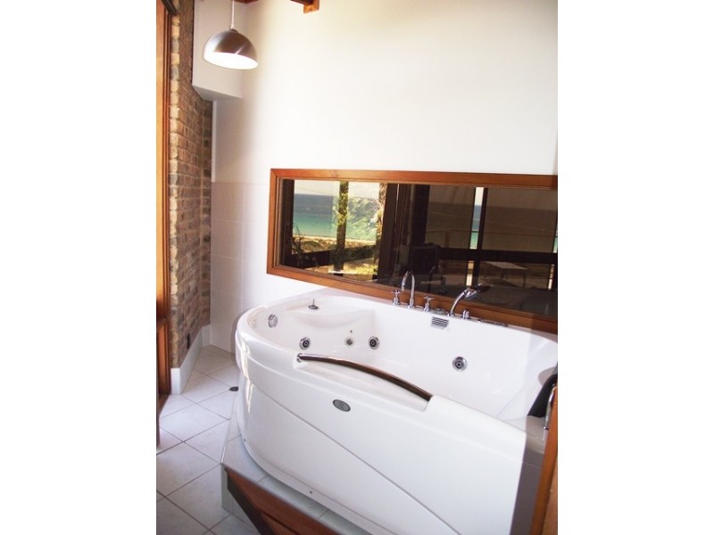 10 Scenic Way & Cnr Gold Coast Dr, Carrickalinga SA 5204