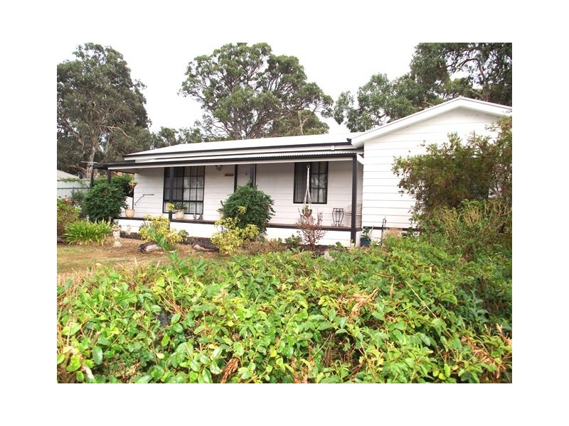 15 Barton Street, Yankalilla SA 5203