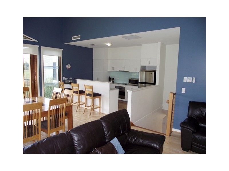 Villa 2/107 Main South Road South Shores, Normanville SA 5204