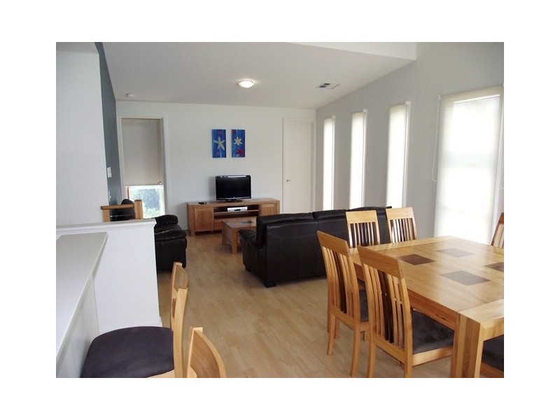 Villa 2/107 Main South Road South Shores, Normanville SA 5204