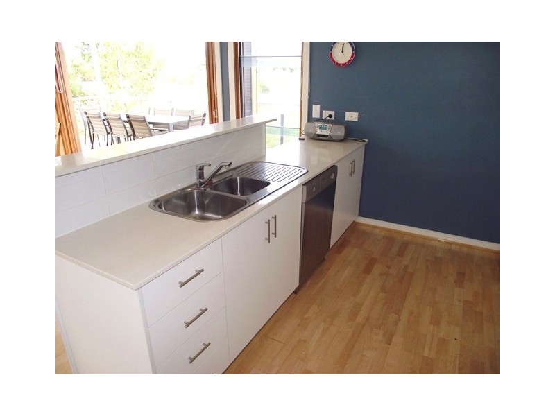 Villa 2/107 Main South Road South Shores, Normanville SA 5204