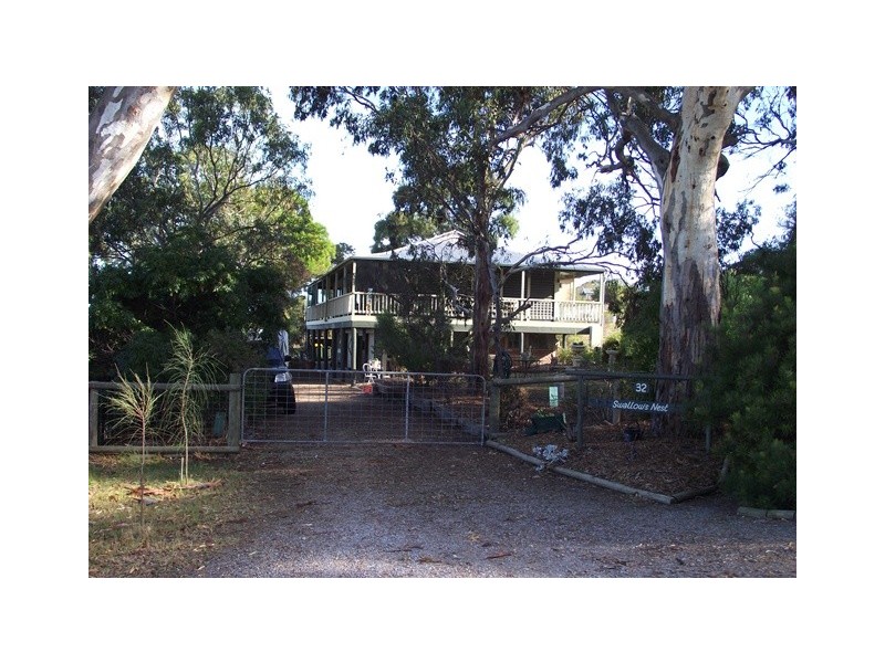 32 Jervois Rd, Normanville SA 5204