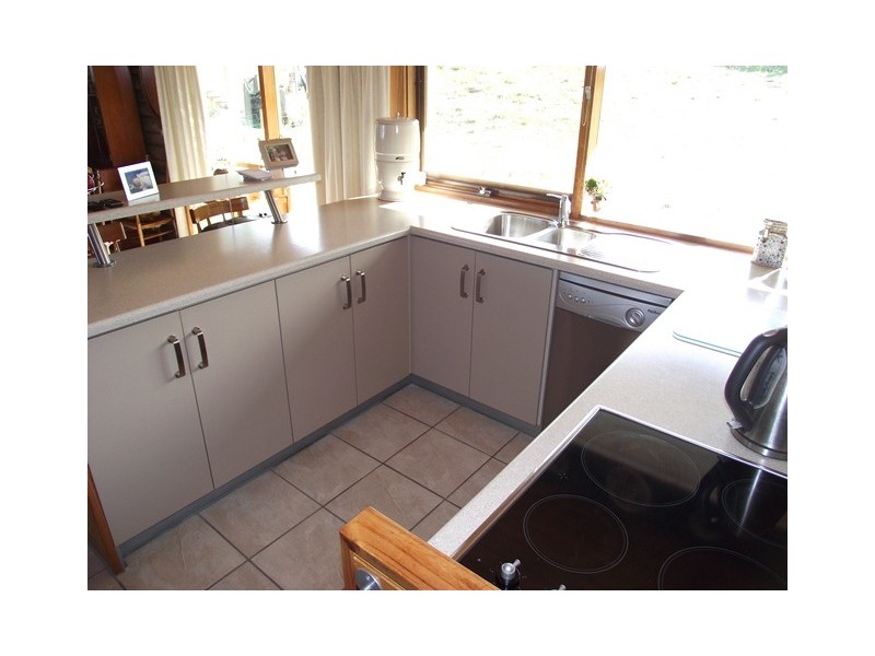 32 Jervois Rd, Normanville SA 5204