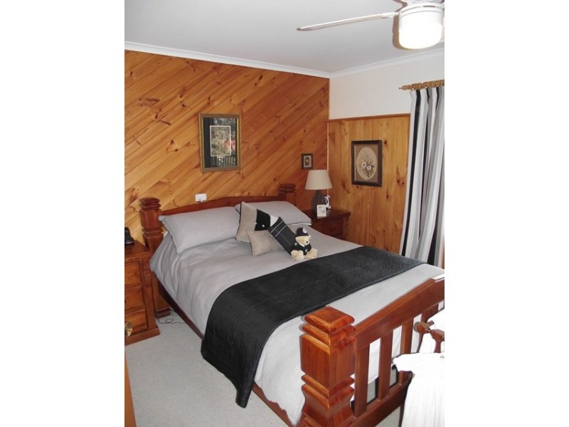 32 Jervois Rd, Normanville SA 5204