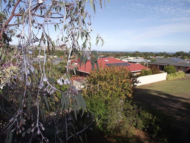 32 Jervois Rd, Normanville SA 5204