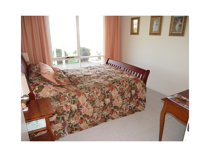 11 Hewett Cl, Normanville SA 5204
