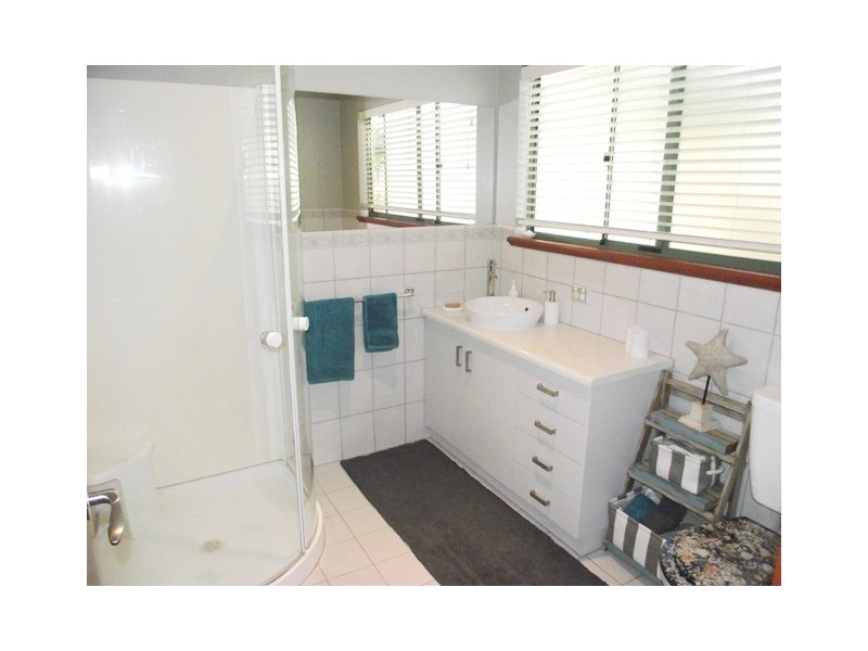 16 Malakoff St, Yankalilla SA 5203