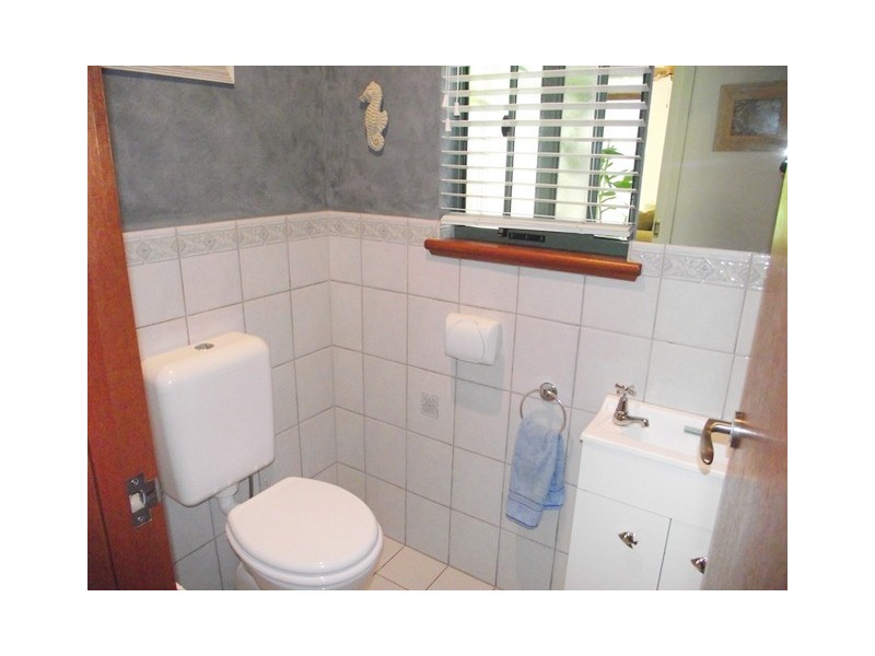 16 Malakoff St, Yankalilla SA 5203