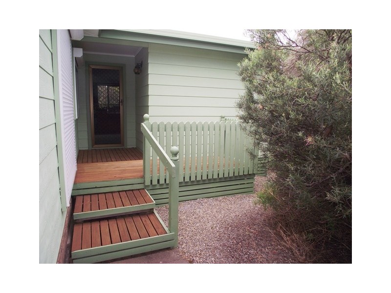 8 Taronga Cres, Carrickalinga SA 5204
