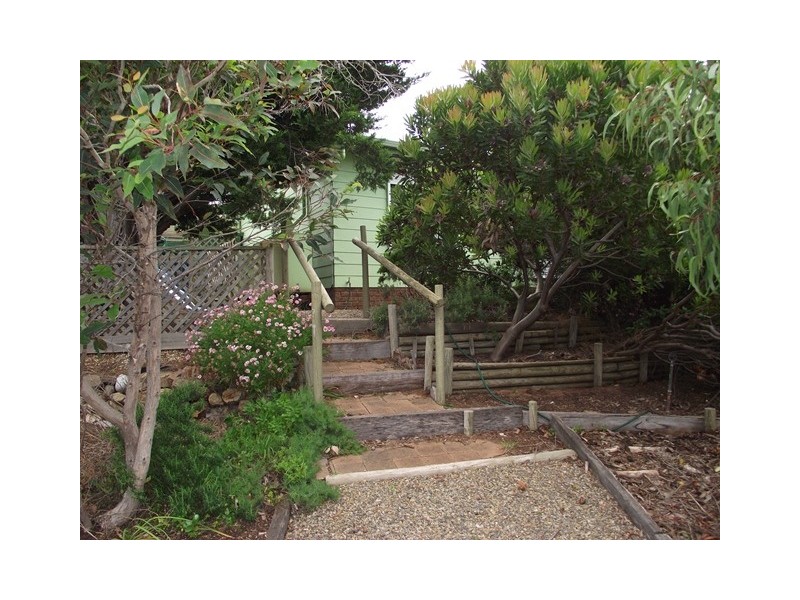 8 Taronga Cres, Carrickalinga SA 5204
