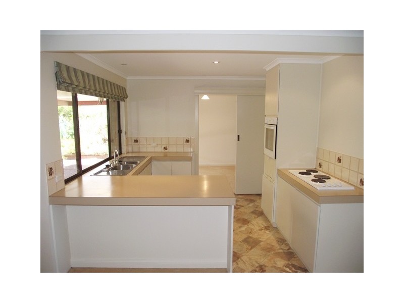 7 Robert Norman St, Normanville SA 5204