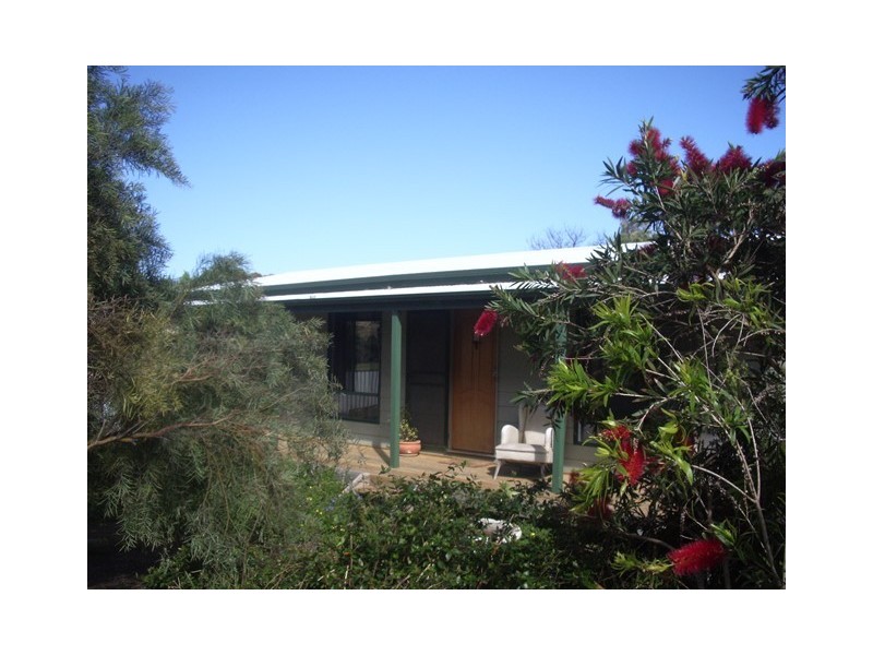 12 Carrickalinga Rd, Carrickalinga SA 5204