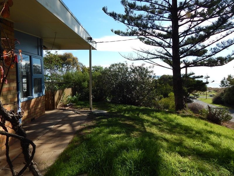 3 Elizabeth Crescent, Carrickalinga SA 5204