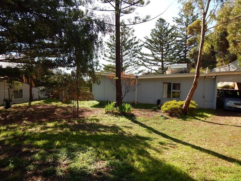 3 Elizabeth Crescent, Carrickalinga SA 5204