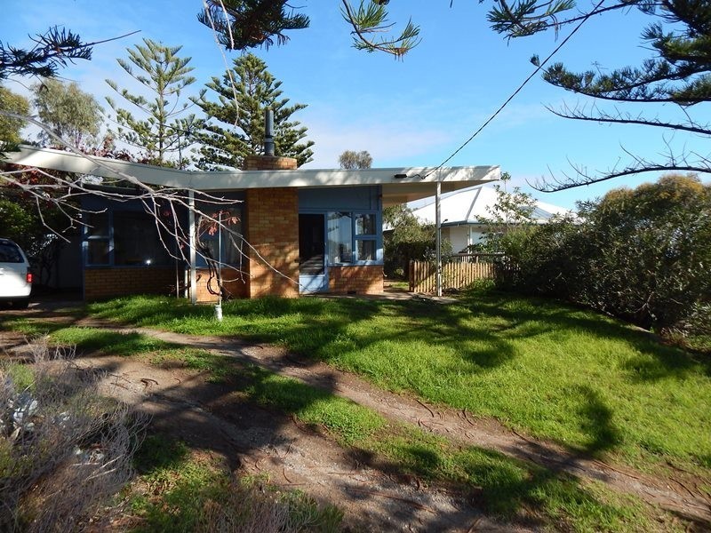 3 Elizabeth Crescent, Carrickalinga SA 5204