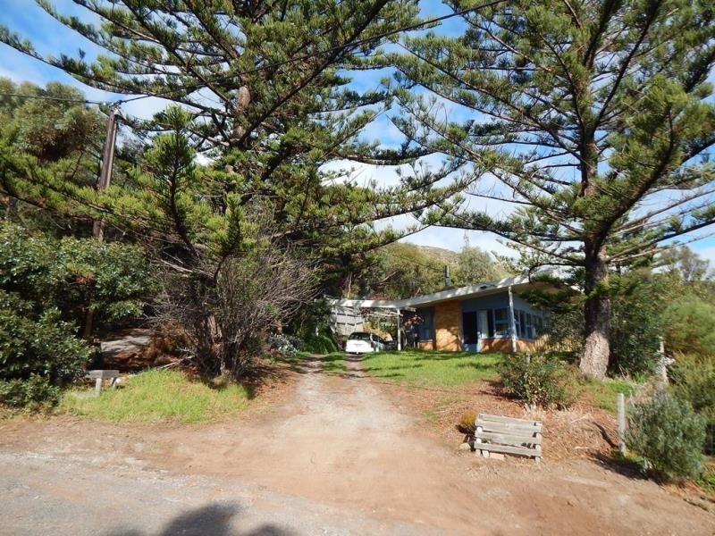 3 Elizabeth Crescent, Carrickalinga SA 5204