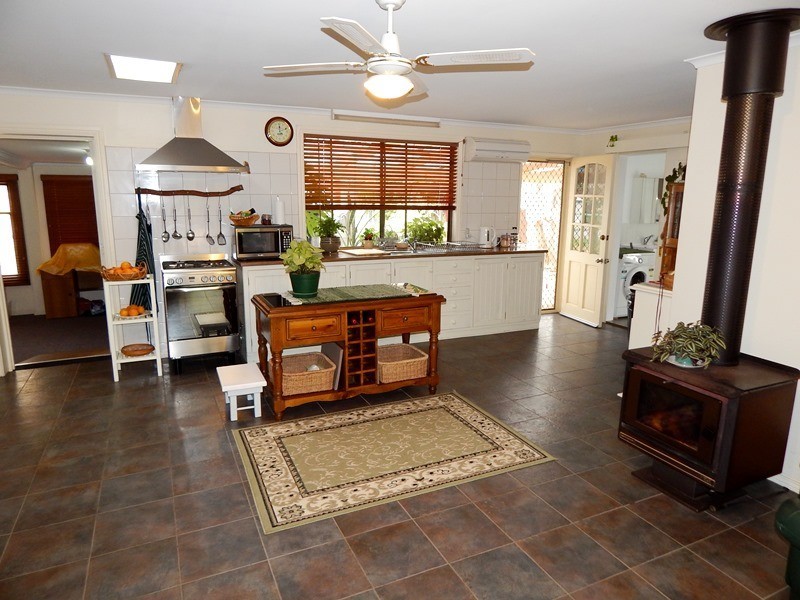 16 Carrickalinga Rd, Carrickalinga SA 5204