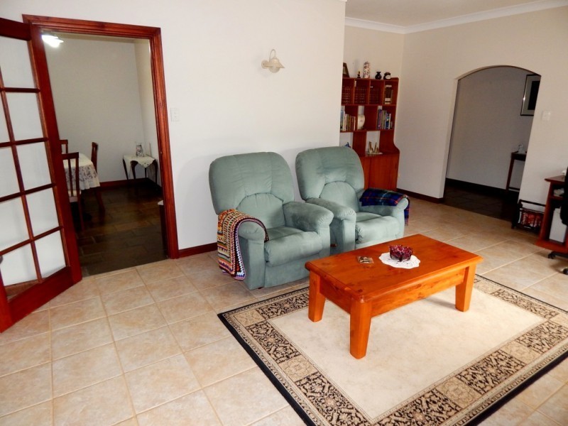 2 Lovelock Cl, Normanville SA 5204