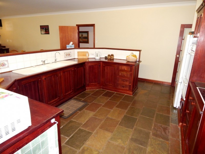 2 Lovelock Cl, Normanville SA 5204