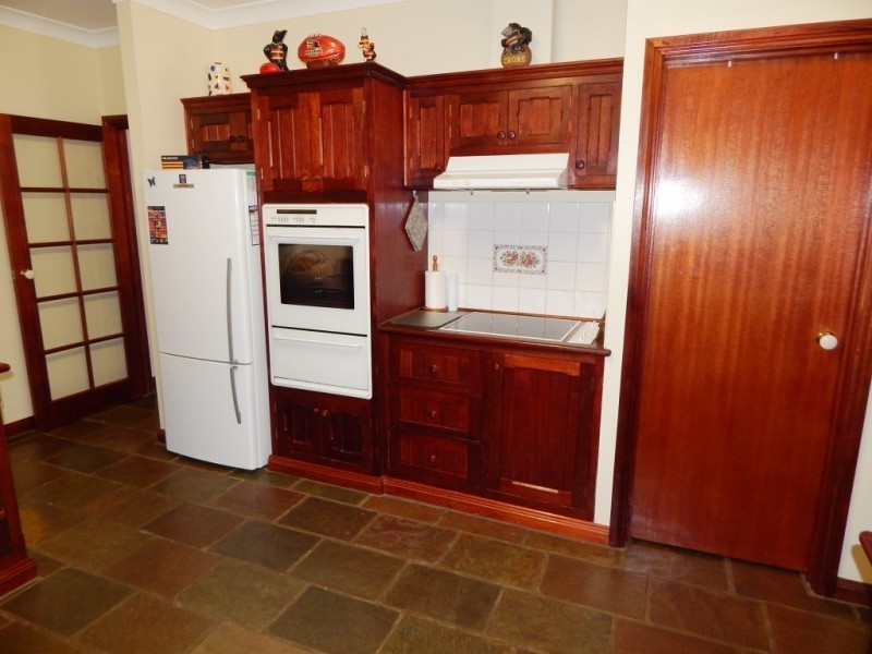 2 Lovelock Cl, Normanville SA 5204