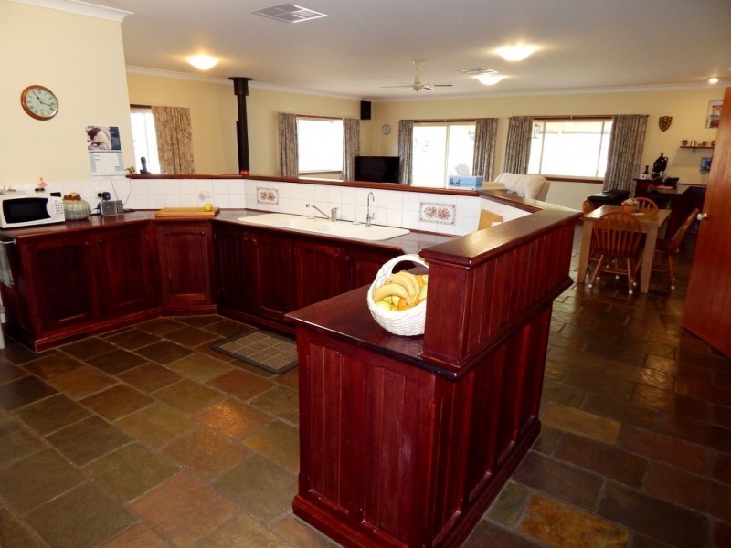 2 Lovelock Cl, Normanville SA 5204