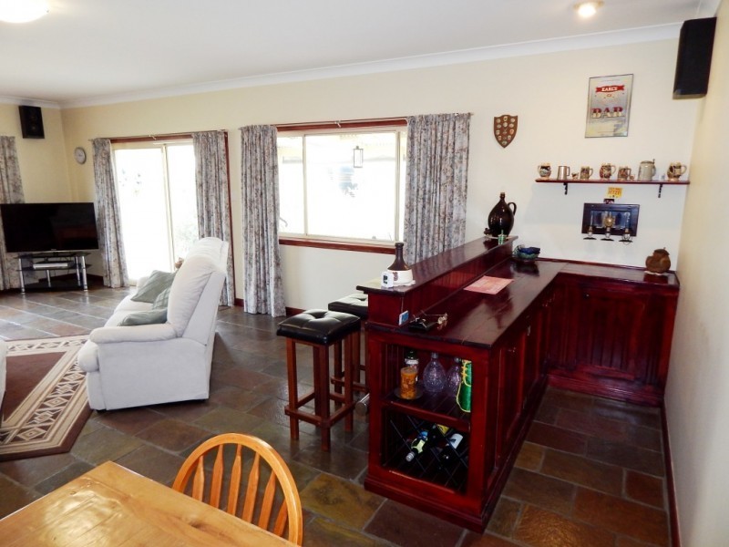 2 Lovelock Cl, Normanville SA 5204