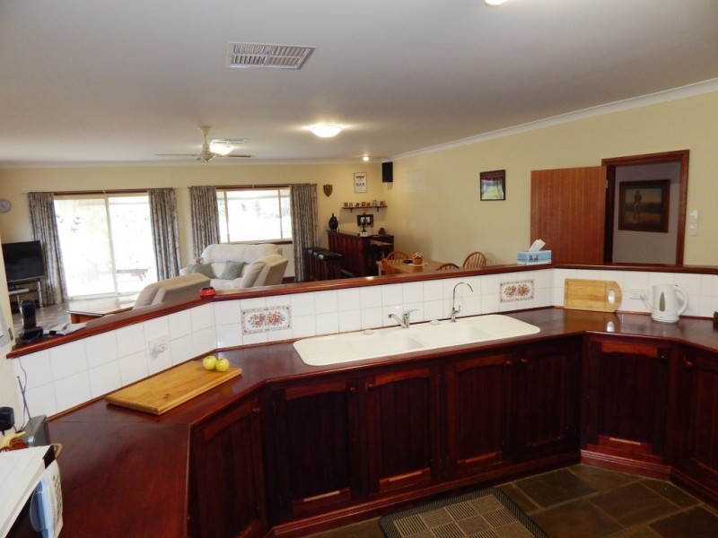 2 Lovelock Cl, Normanville SA 5204