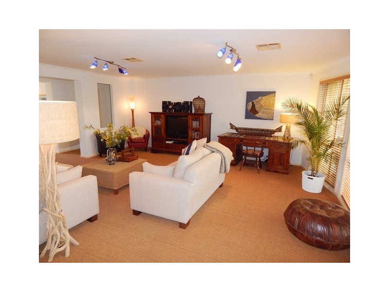 24 Lewis Rd, Carrickalinga SA 5204