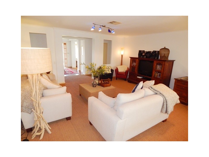 24 Lewis Rd, Carrickalinga SA 5204