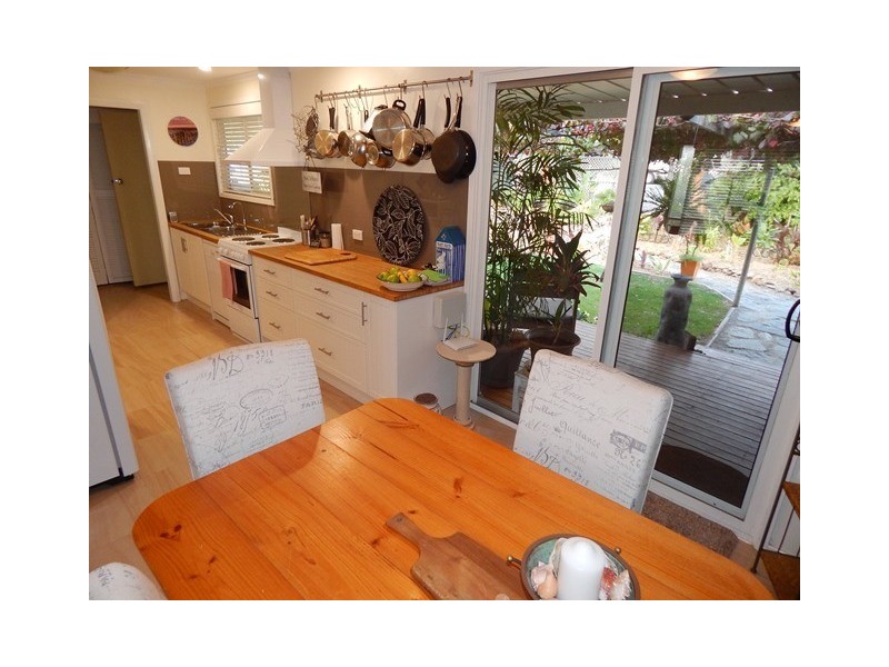 15A Barton Cres, Normanville SA 5204