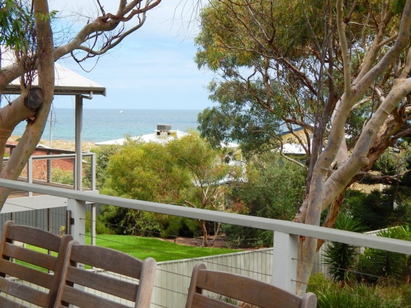 12 Elizabeth Crescent, Carrickalinga SA 5204