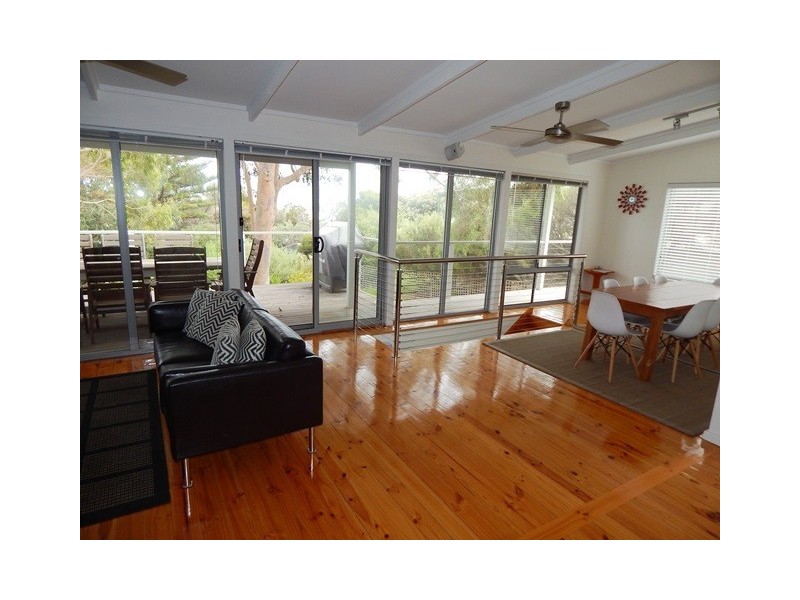 12 Elizabeth Crescent, Carrickalinga SA 5204