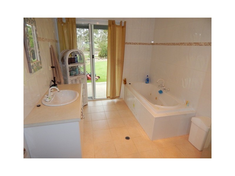 212 Main South Road, Yankalilla SA 5203