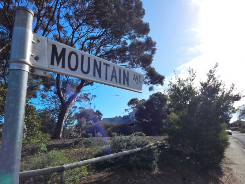 10-12 Mountain Avenue, Normanville SA 5204