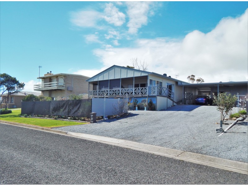17 Elanora Crescent, Cape Jervis SA 5204