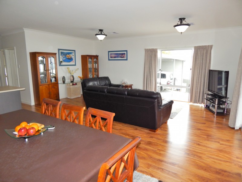 17 Elanora Crescent, Cape Jervis SA 5204