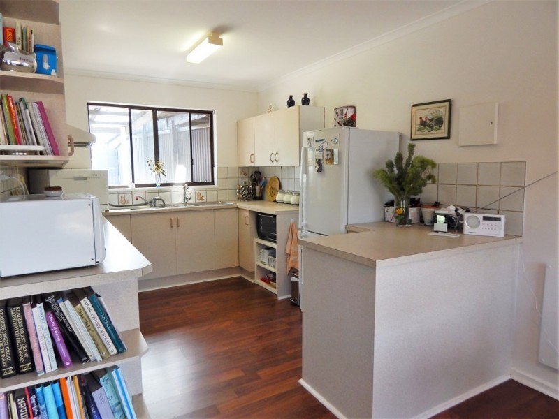 1/8 Mary Avenue, Normanville SA 5204