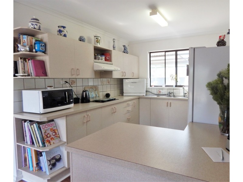 1/8 Mary Avenue, Normanville SA 5204